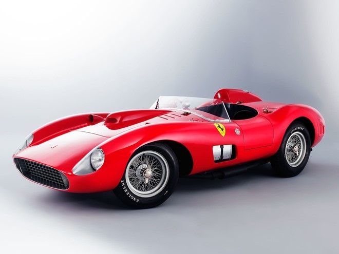 Giá bán của chiếc 1957 Ferrari 335 Sport Scaglietti là 35,7 triệu USD. Mức này có thể khiến nó trở thành chiếc xe đắt giá nhất từng được bán. “Cherry” đã từng một lần thiết lập kỷ lục tại đường đua 24 Hours of Le Mans qua tay đua huyền thoại Mike Hawthorn.